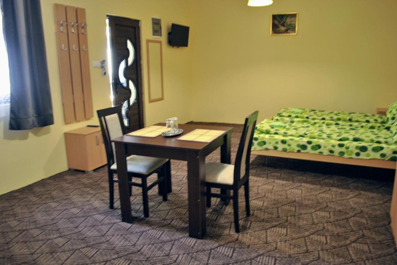 Eco Rural Tourism Association Skorenovac Hotel Eksteriør billede